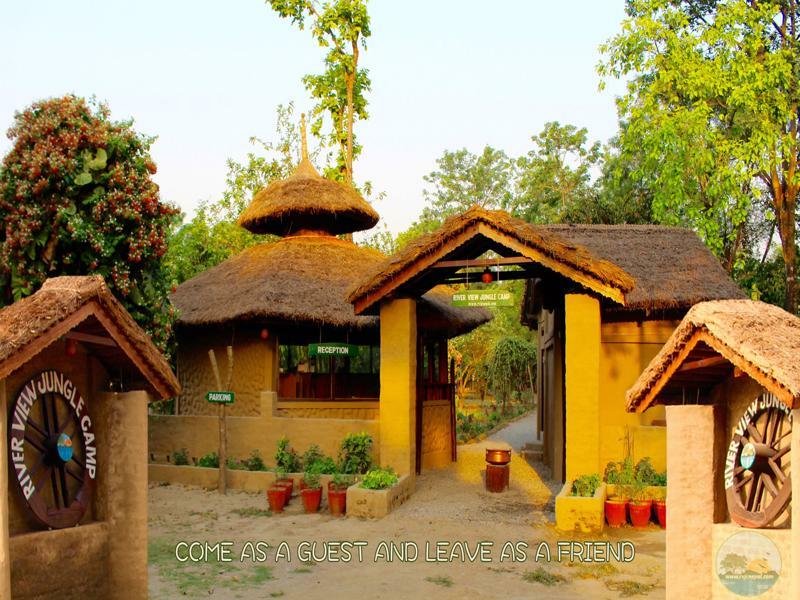 River View Jungle Camp Sauraha Eksteriør bilde